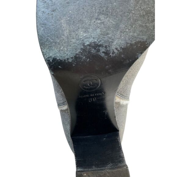 CHANEL Shearling CC Ankle Boots - Picture 12 of 12